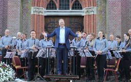 aperitif-concert-with-the-sint-jan-wind-band-f_Gk_7